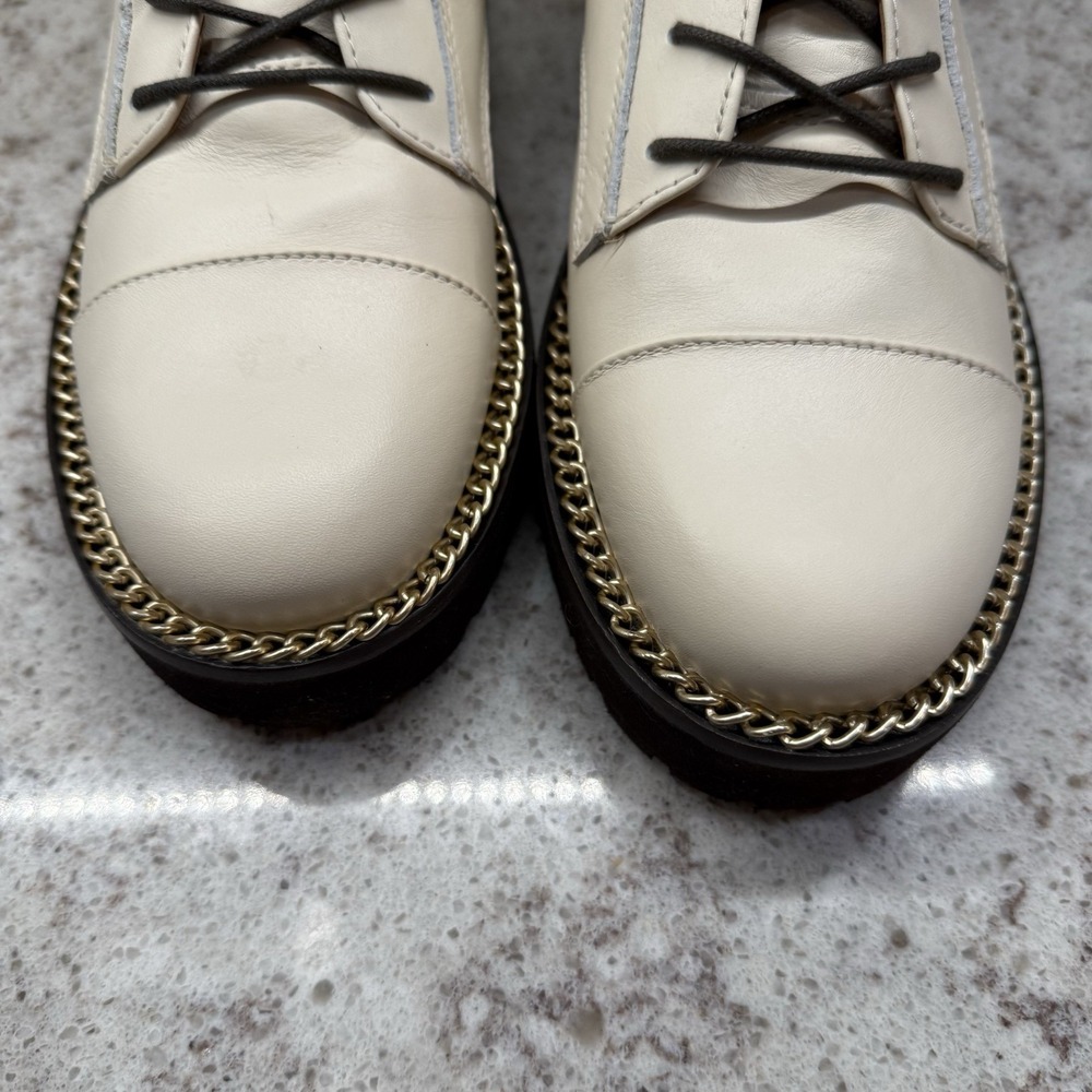 Sam Edelman Lenley Modern Ivory Leather Combat Boots Gold Chain New Cute Sz 8 - Picture 4 of 11